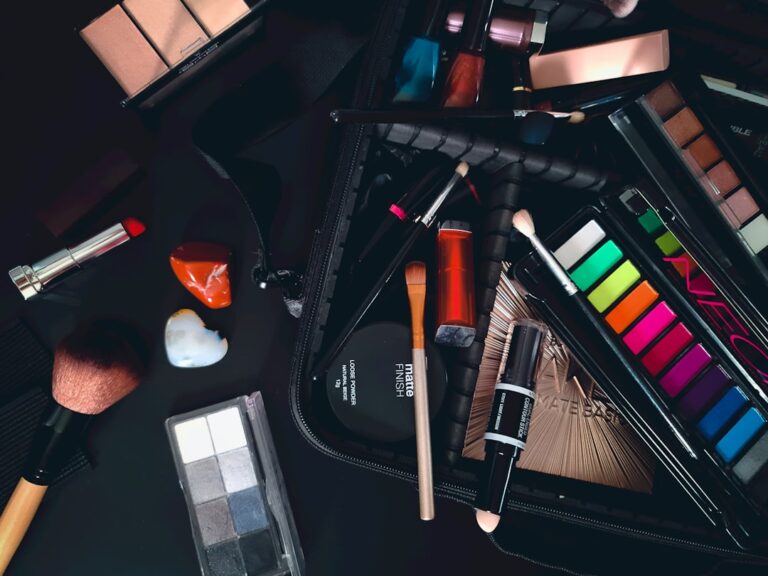 Discover the Best Beauty Products at Lushaura Online Today