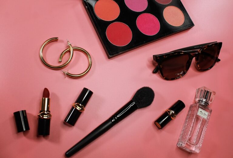 Transform Your Skincare Routine with Lushaura’s Top Products